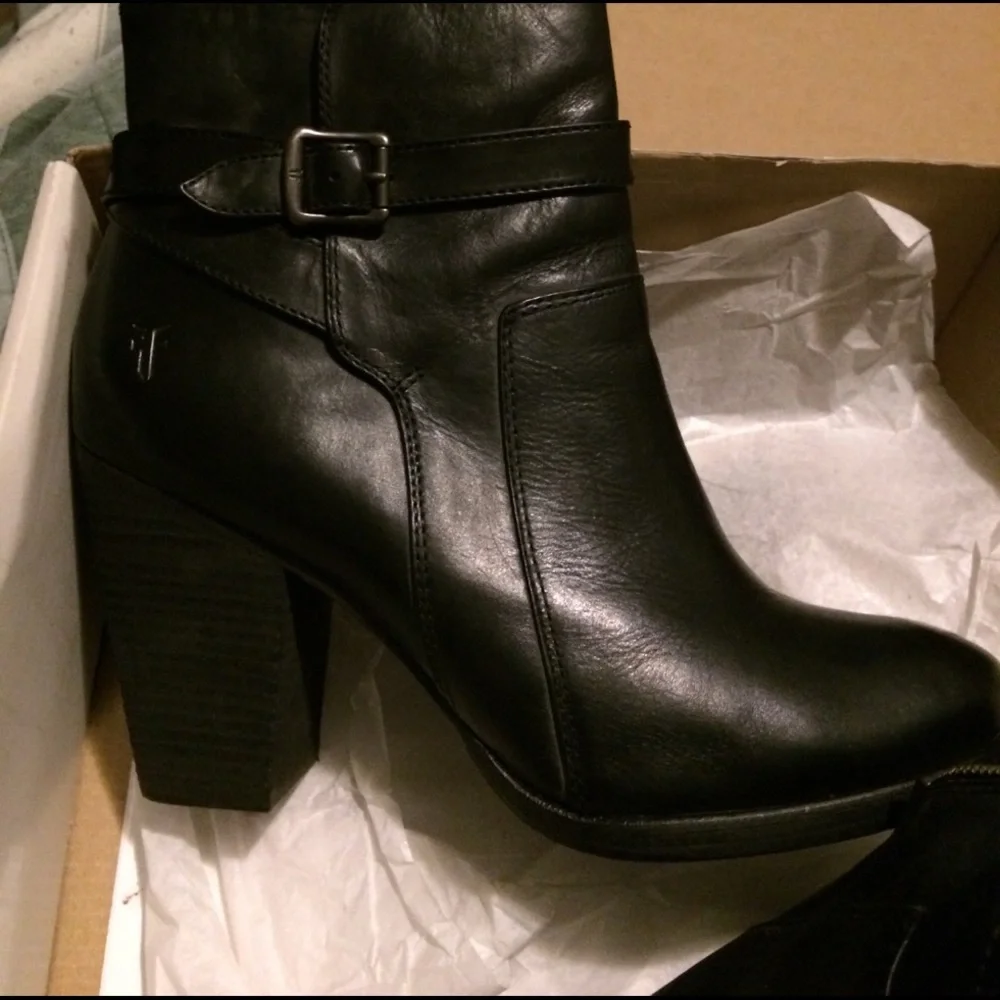 Frye “Patty” Boot - Picture 5 of 8